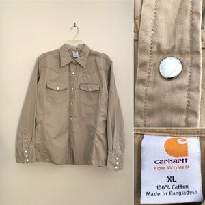 Carhartt women’s Western khaki shirt with pearl snap closure Size XL